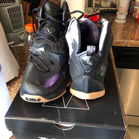 LeBron 13 Anthracite Like New size 12 - Picture 2 of 5